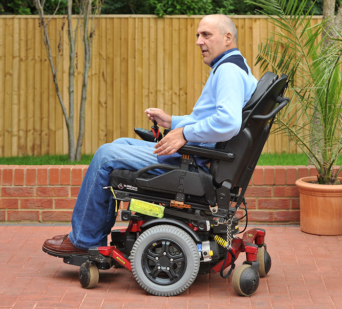 Pride's Quantum Q6000 powerchair
